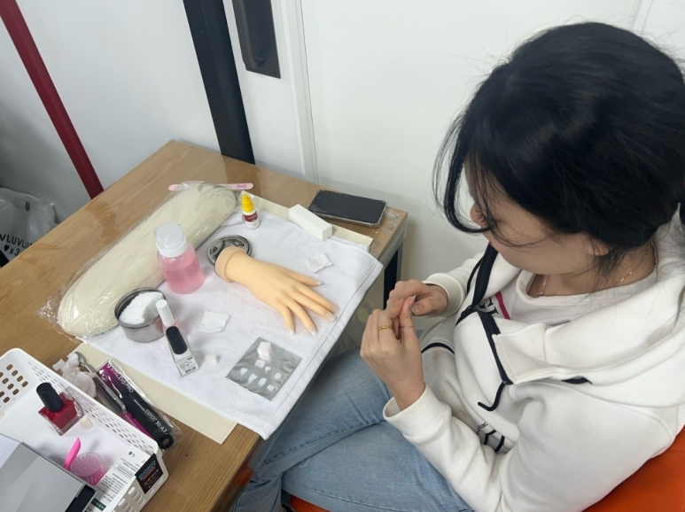 네일 꿈꾸다 이미지