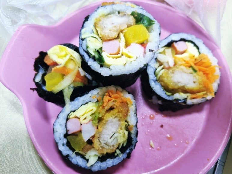 찐진김밥 이미지