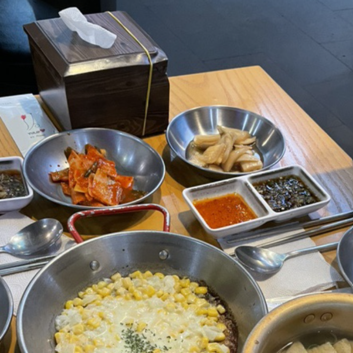 달팽이가 그린 집 이미지