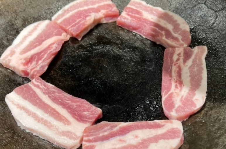 엄마밥집솥뚜껑 이미지