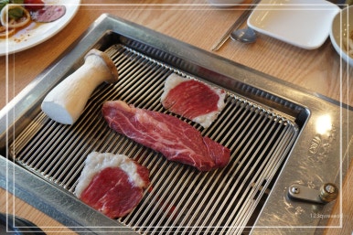검은쇠몰고오는 이미지