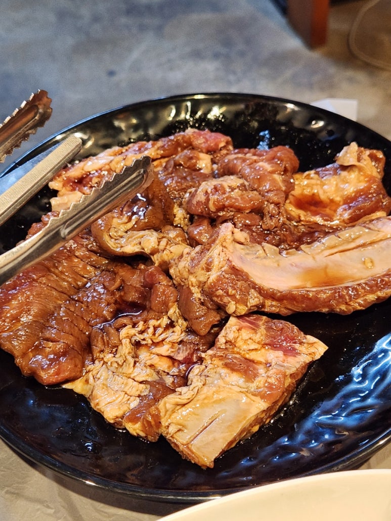 꿀꿀이와음매 이미지
