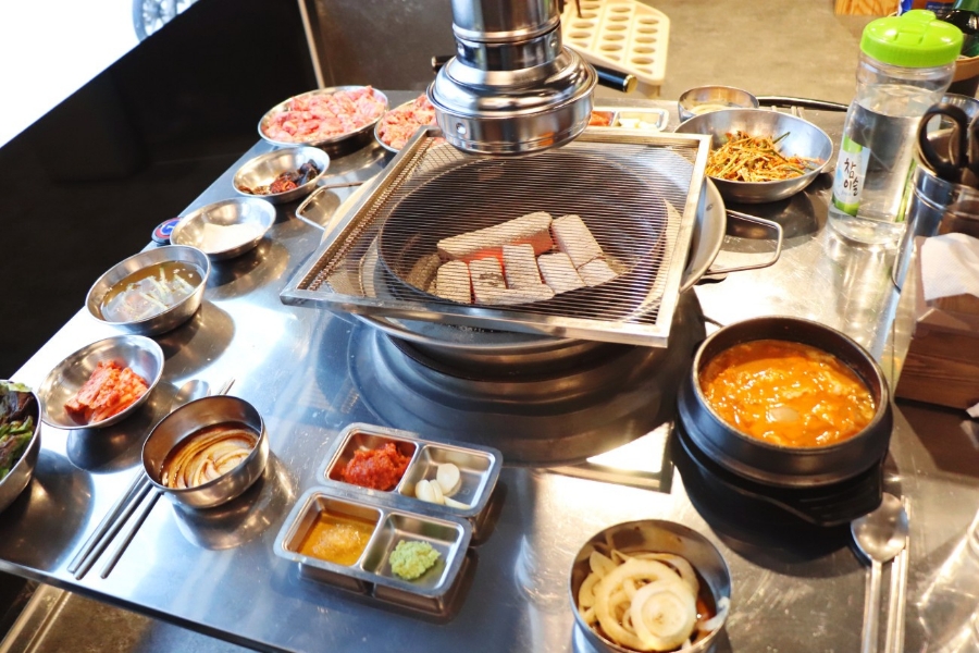 깡통고깃집 이미지