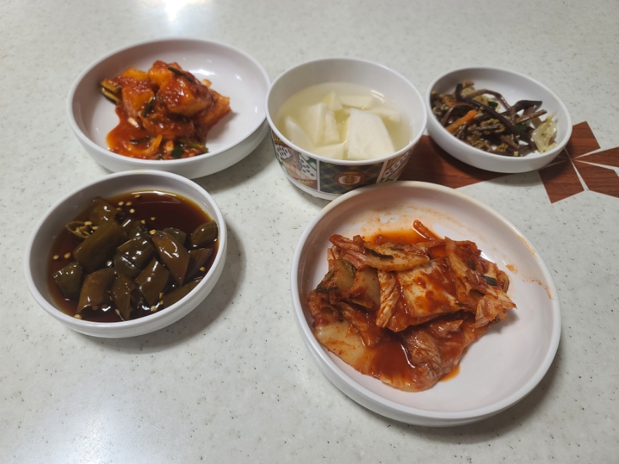 꼭지네반찬 이미지