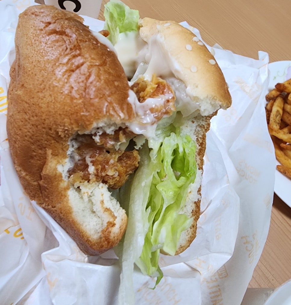 맘스터치용암2동점 이미지