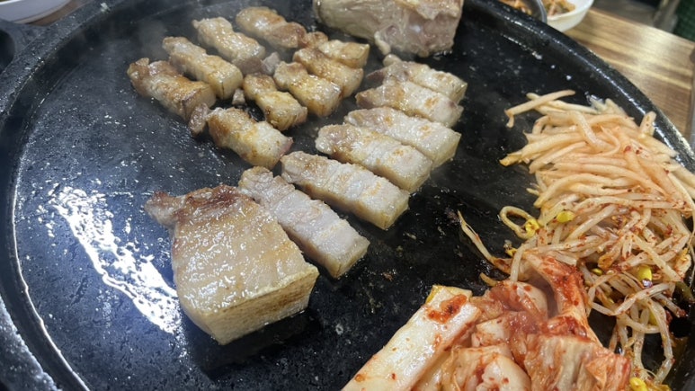 상규네돌판삼겹살 이미지