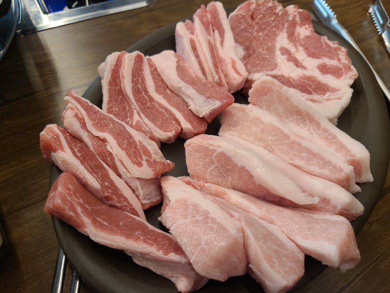 임지훈의 시골생고기 이미지