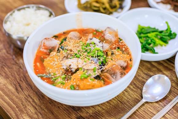 뚝배기식당 이미지