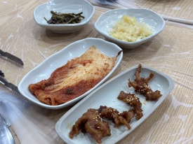 먹뱅이닭숯불구이 이미지