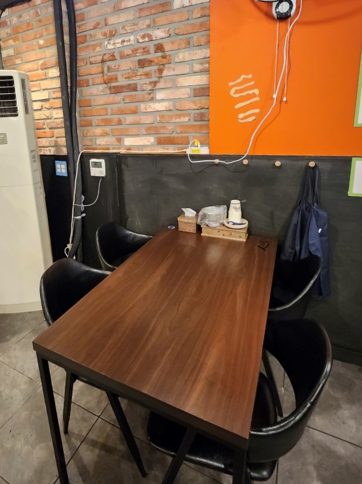 신월왕족발 이미지