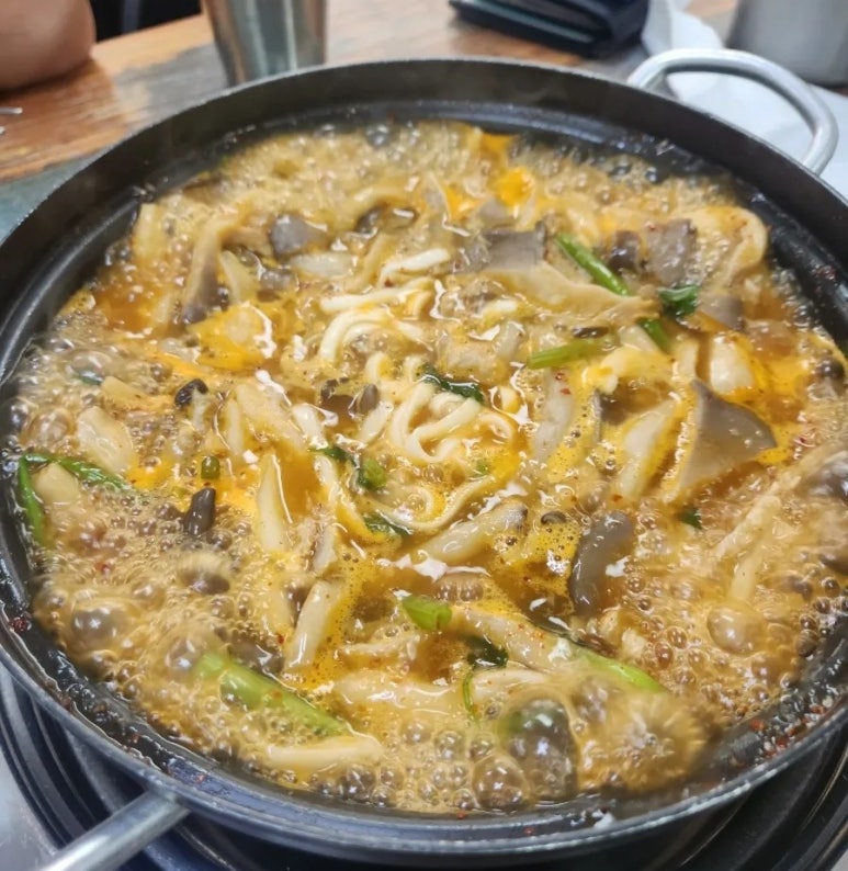 선미버섯칼국수 이미지