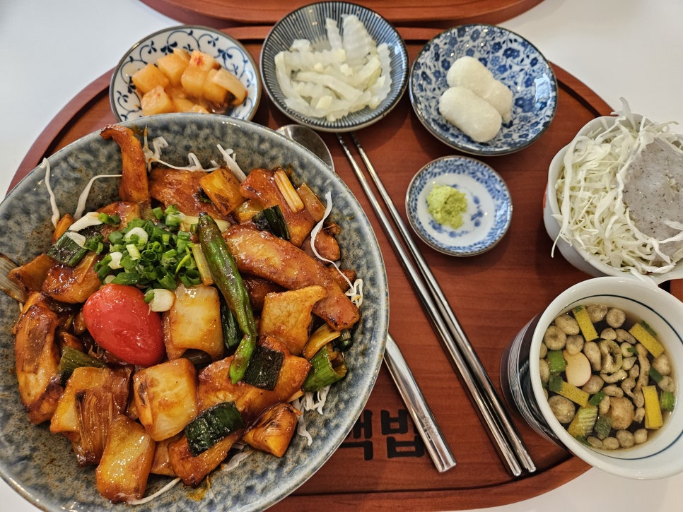 맘덮밥집 이미지