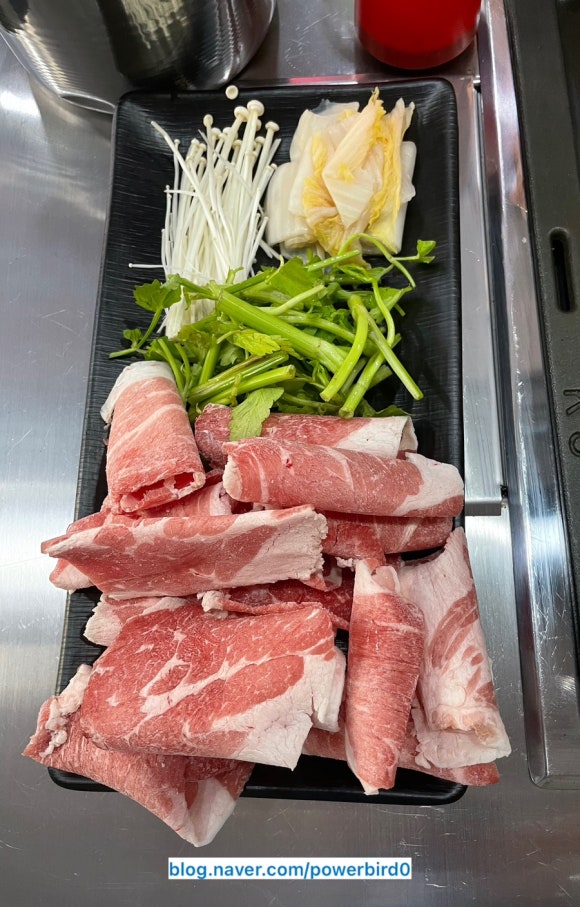 조개까묵고삼겹살꾸묵고 이미지