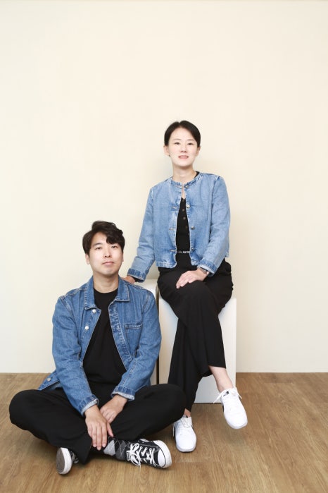 홍대합정셀프사진관데이트코스흑백공간 이미지