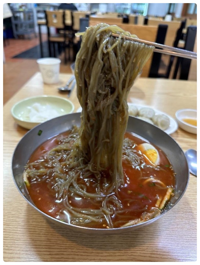 전통밀면 이미지