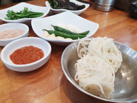 엄마국밥 이미지