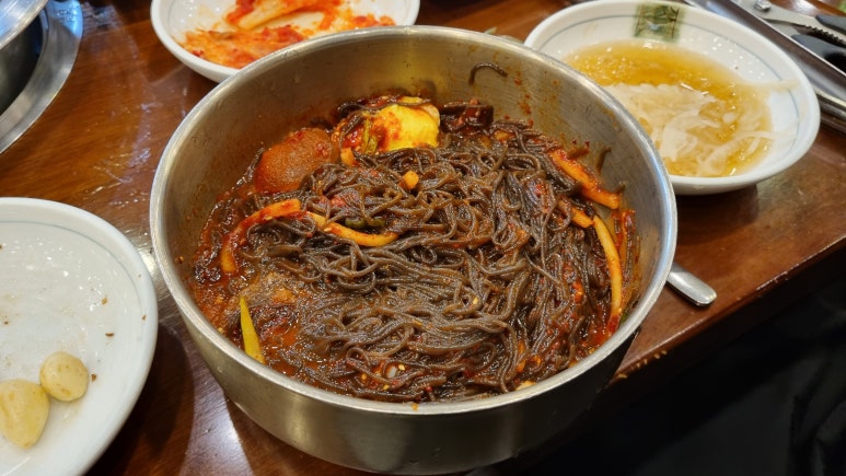 꽃우물냉면 이미지