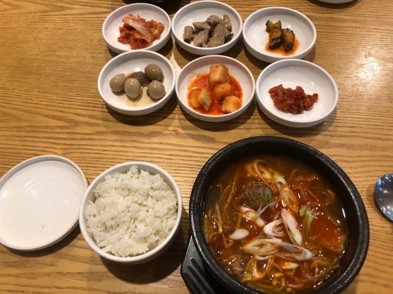 클럽하우스 대식당 이미지