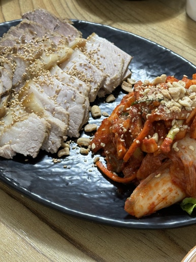 돌다리보쌈칼국수 이미지