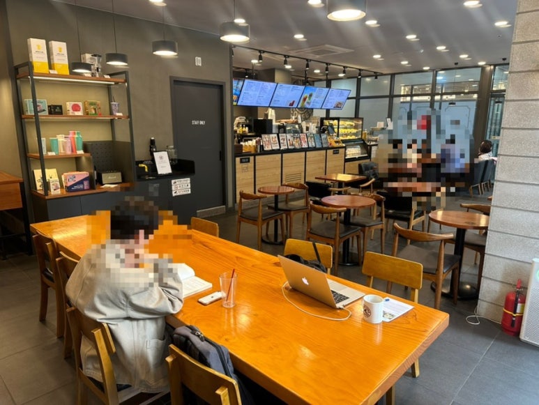 탐앤탐스왕십리센트라스점 이미지
