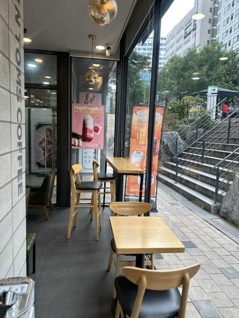 탐앤탐스왕십리센트라스점 이미지