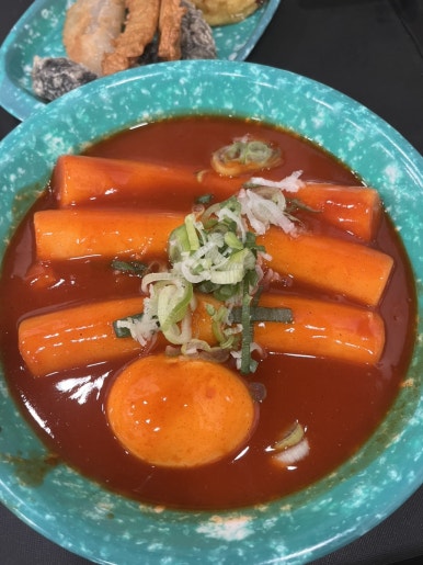정류장앞 떡볶이 이미지