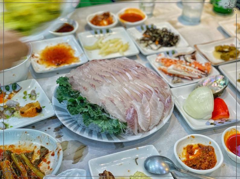 해변풍경횟집 이미지
