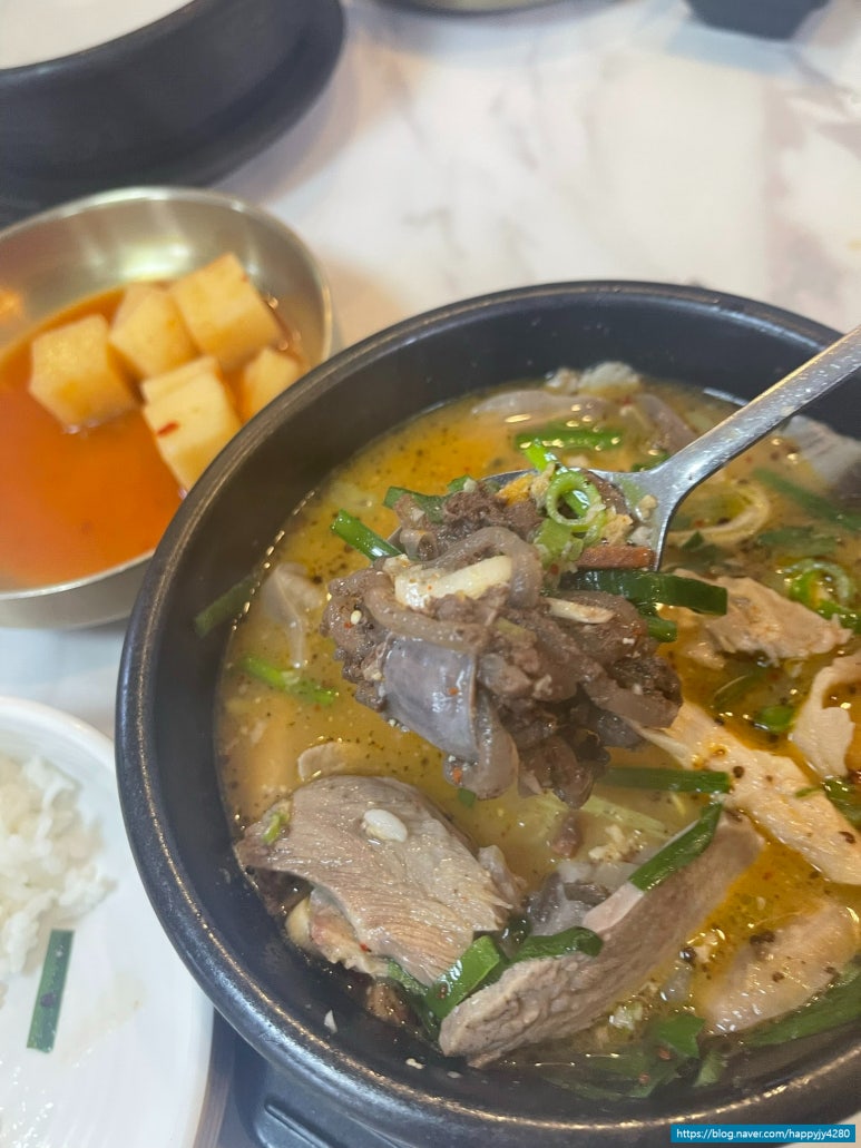 수제순대돼지국밥 이미지