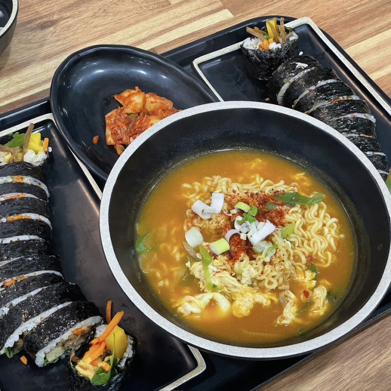니나김밥 이미지
