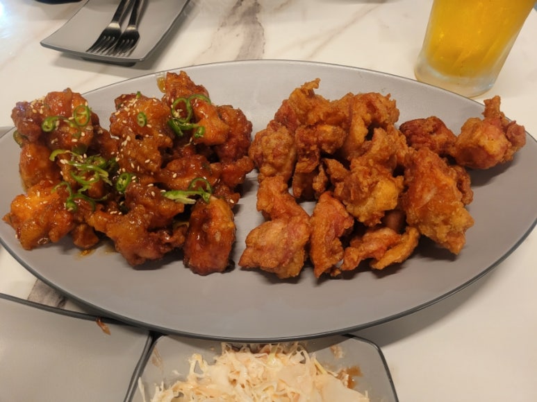 불티나치킨 이미지