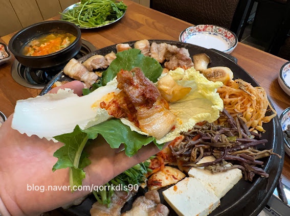 진짜무쇠삼겹청주 이미지