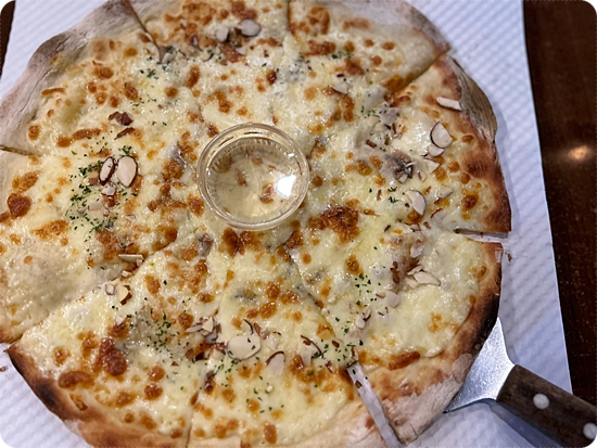 Eat's(잇츠) 이미지