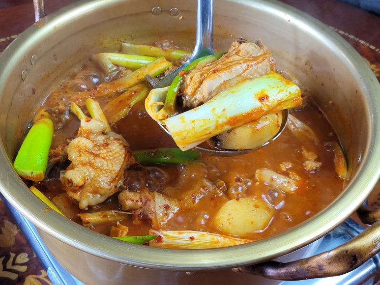 황금토종닭 이미지