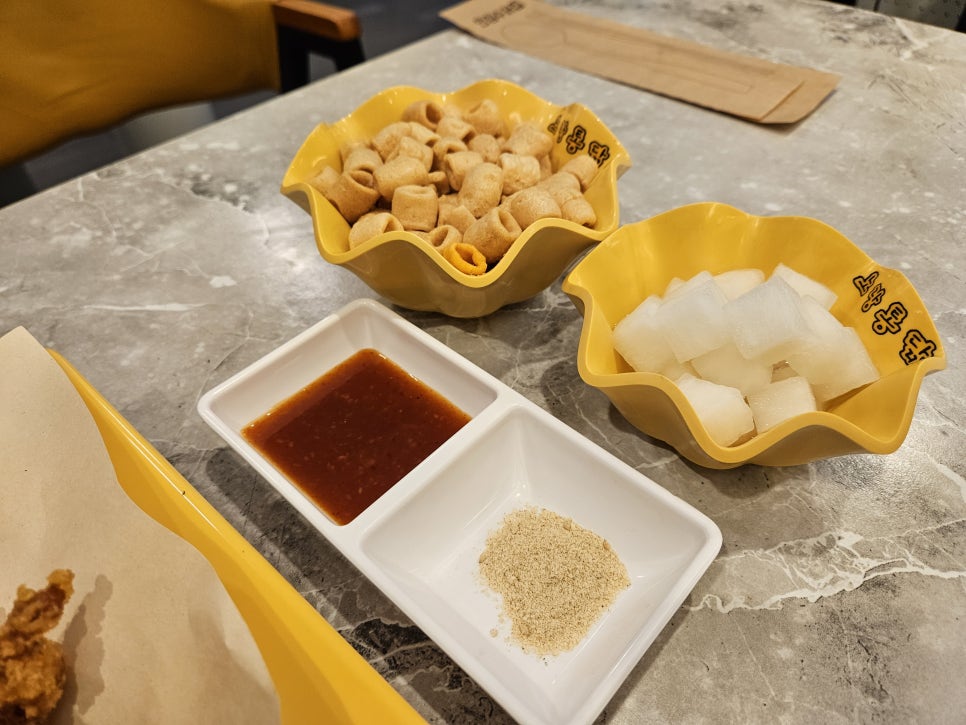 노랑통닭광영옥곡점 이미지