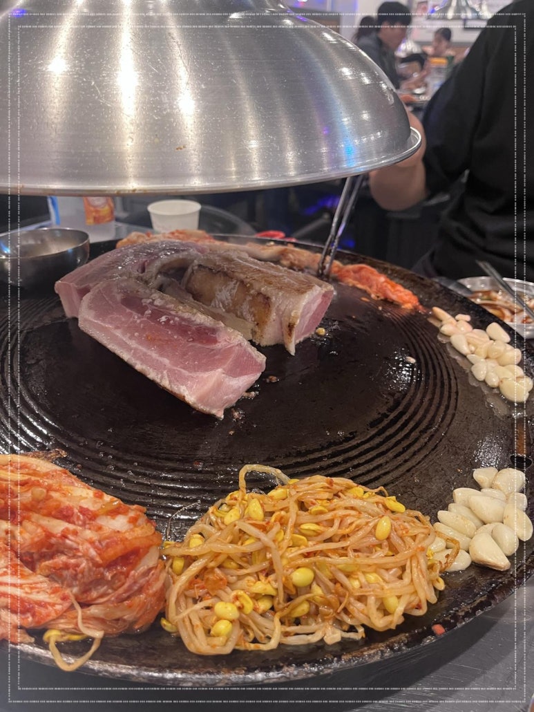 선사솥뚜껑삼겹살 이미지