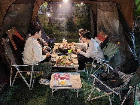 캠핑장식당 이미지