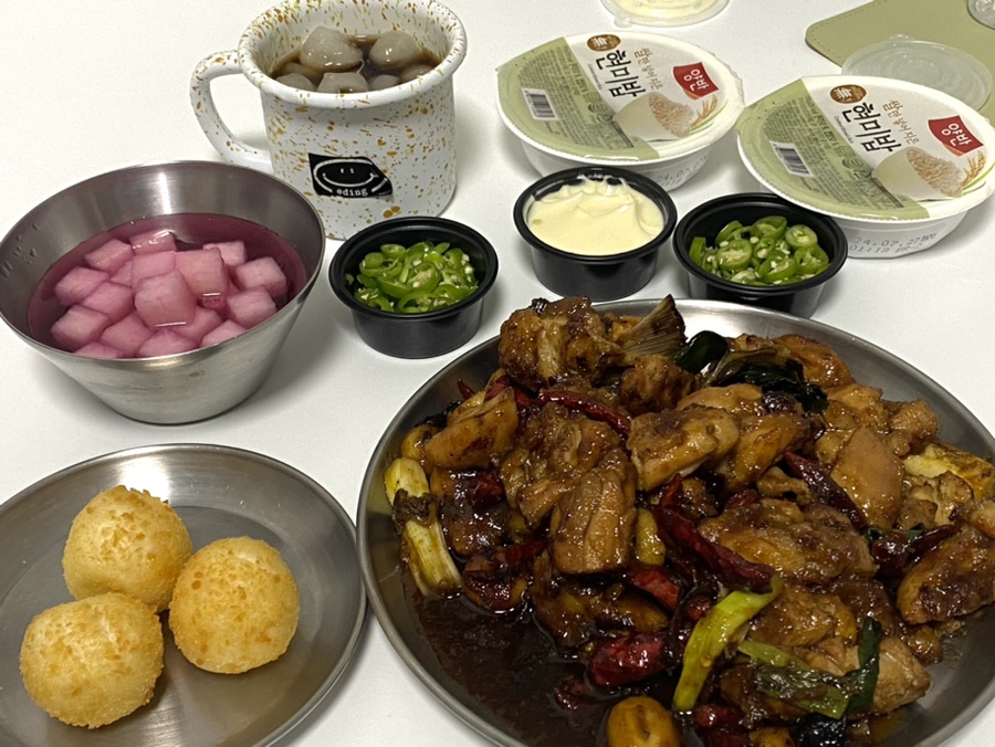 기영이 숯불두마리치킨 광진 자양점 이미지