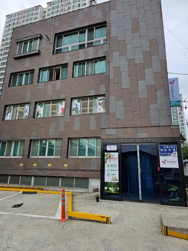 하버드앵무새카페 이미지