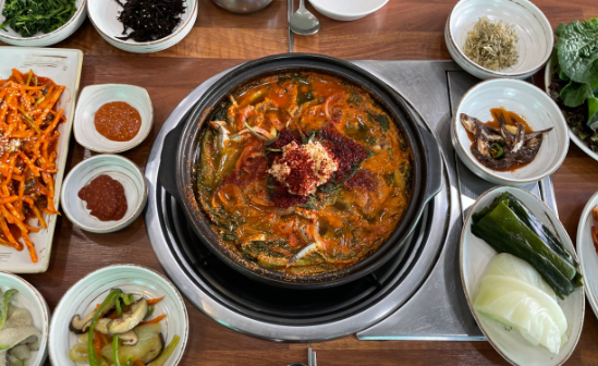 거제멸치쌈밥 이미지