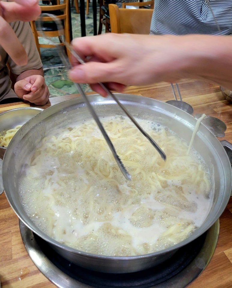 참맛해물칼국수 이미지