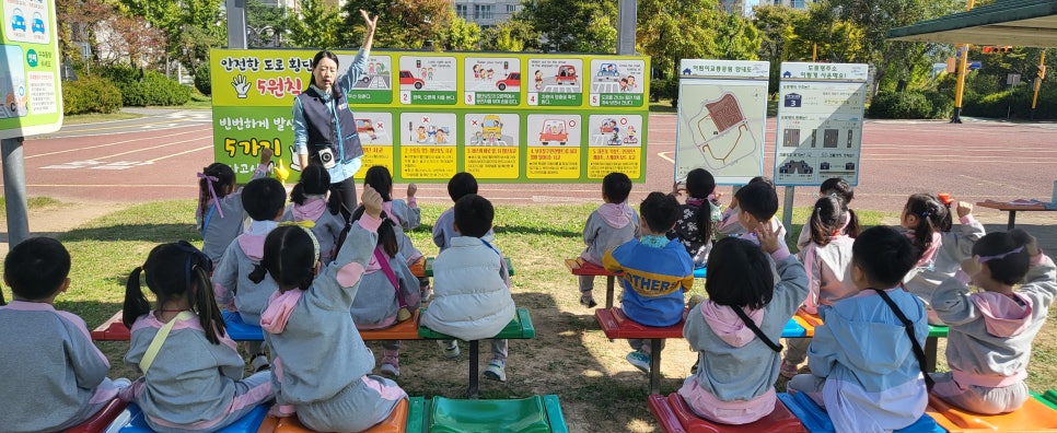 우성예닮유치원 이미지
