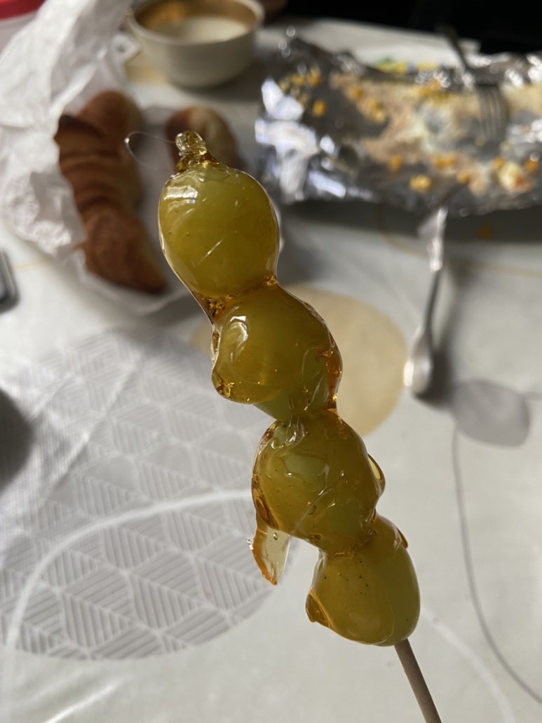 금빛탕후루 이미지
