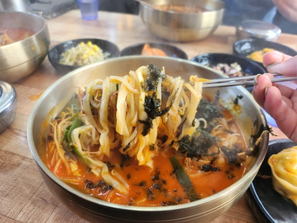 본가육개장 이미지
