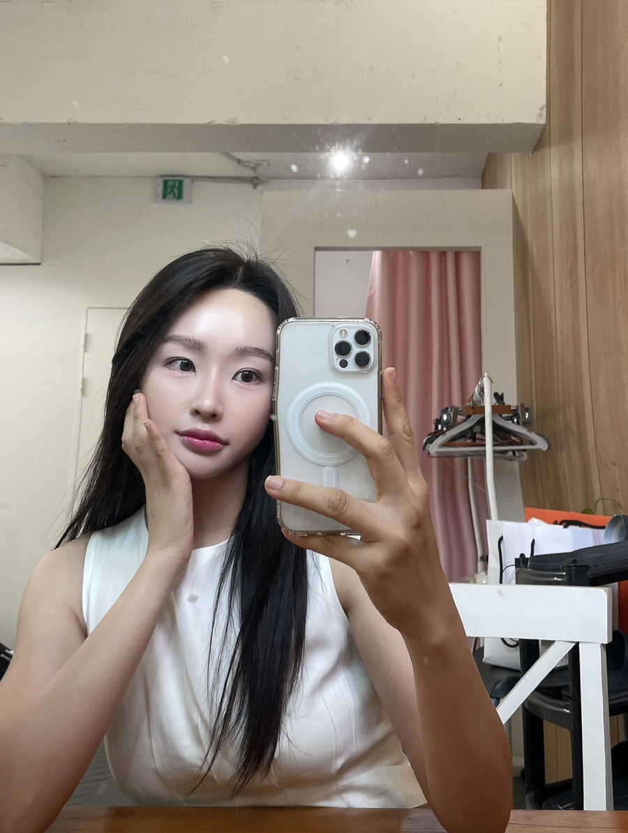 나나브로우 이미지