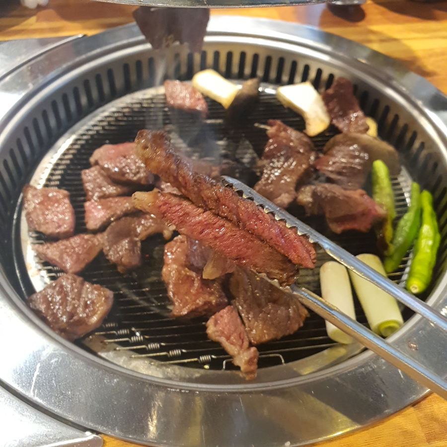 고기하는사람들 이미지