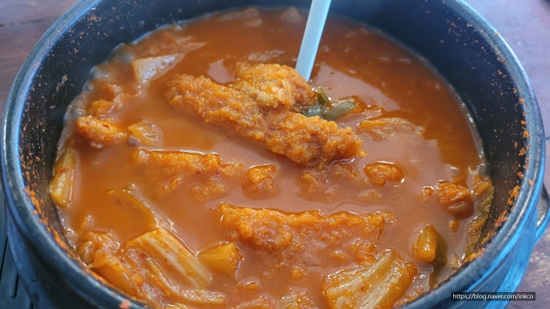 돈까스와김치찌개 이미지