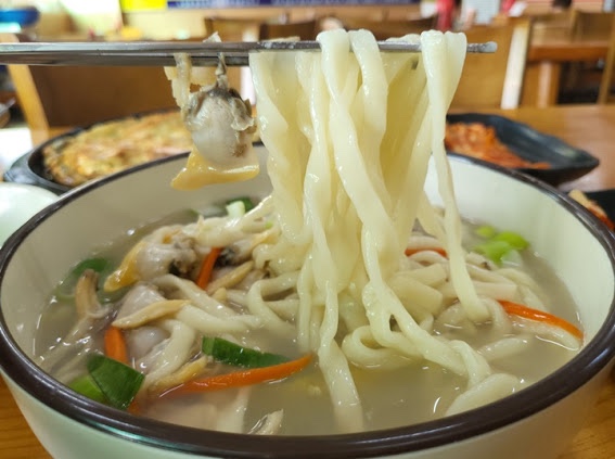 손칼국수 이미지
