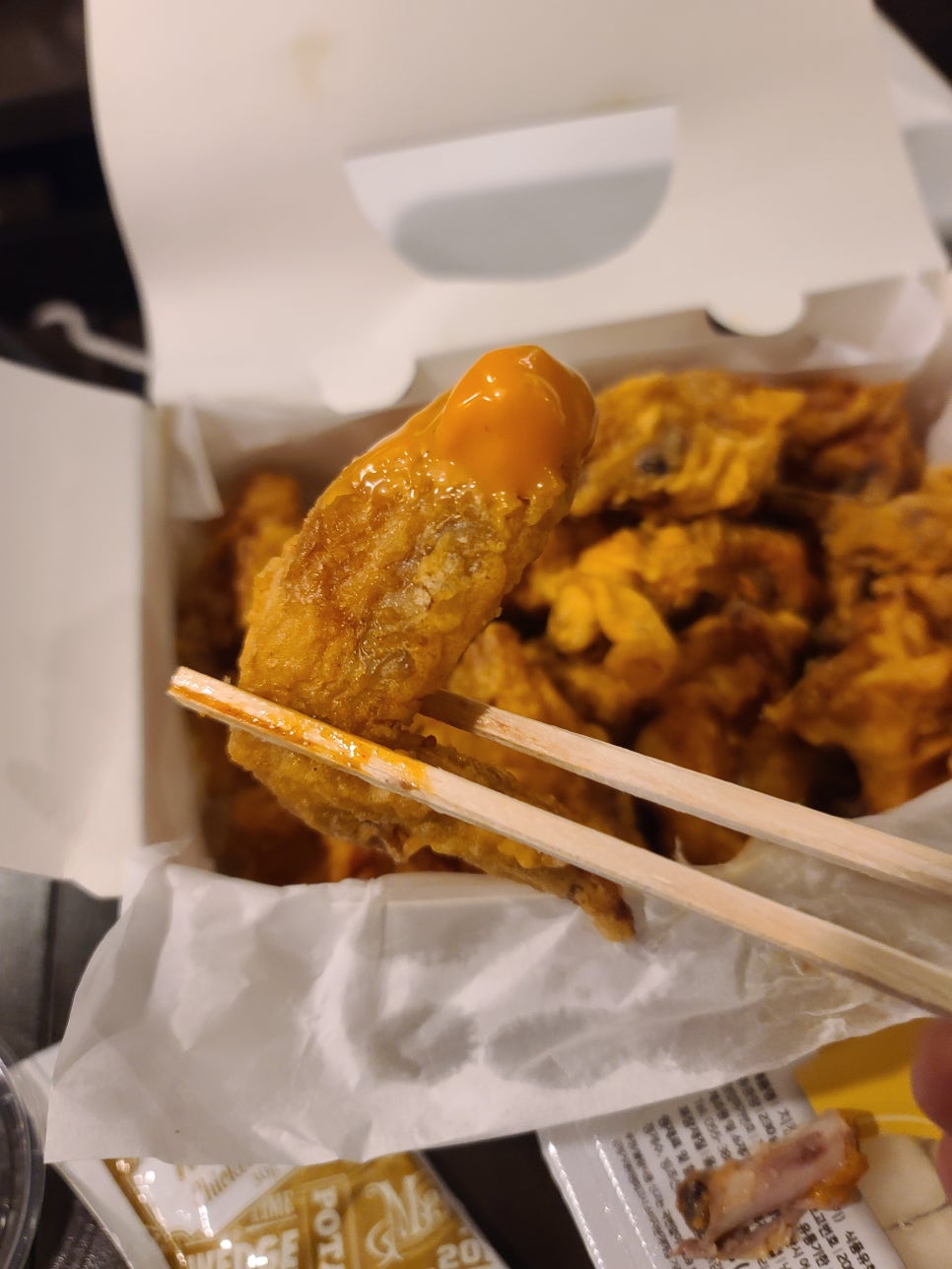 몽이두마리치킨 이미지