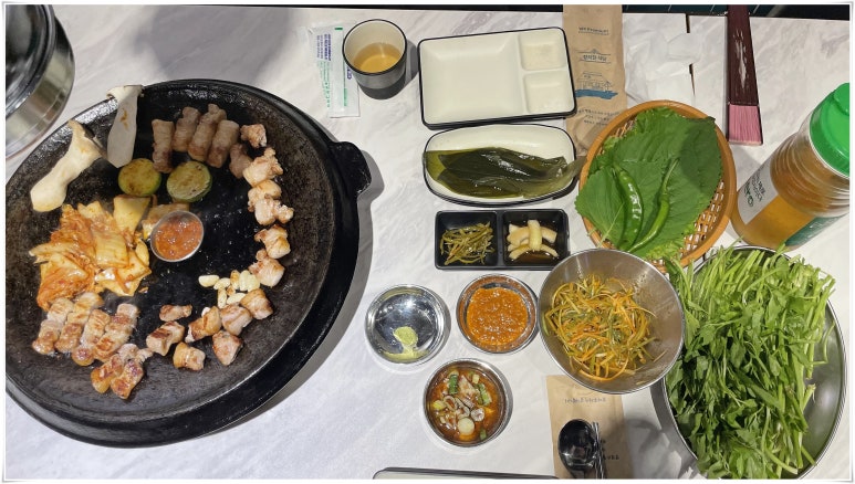 더삼겹 이미지