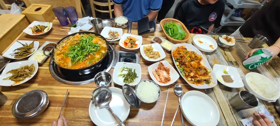 제육밥상 이미지